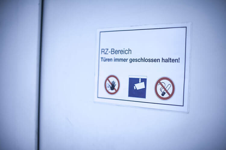 Sicherheit Rechenzentrum Duesseldorf Sicherheit Zugangssystem